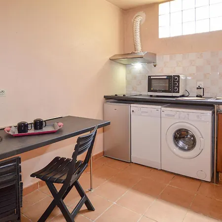 1 Bedroom Cozy In