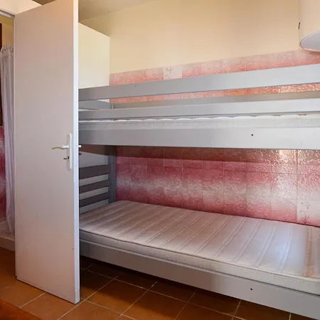 Apartament 1 Bedroom Cozy In *