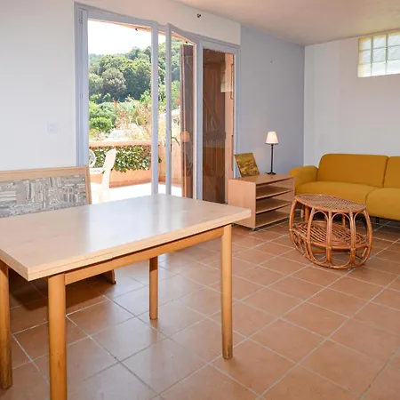 1 Bedroom Cozy Apartment In Piana